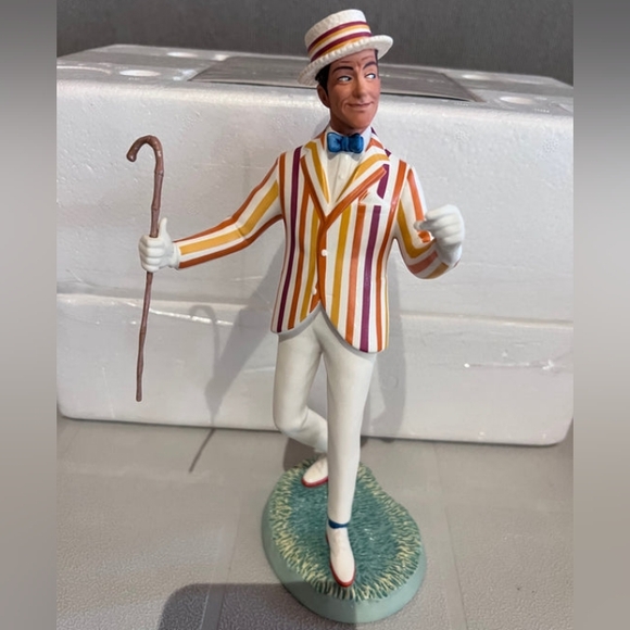 WDCC Mary Poppins Bert Feeling Grand Walt Disney Classics Collection Figurine - Picture 2 of 5
